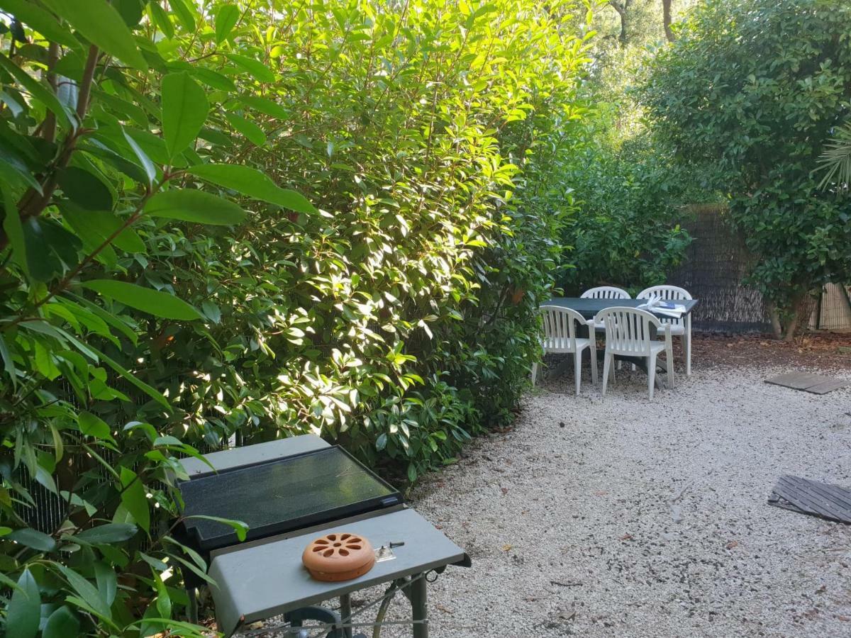 Duplex Hyeres Apartment Luaran gambar